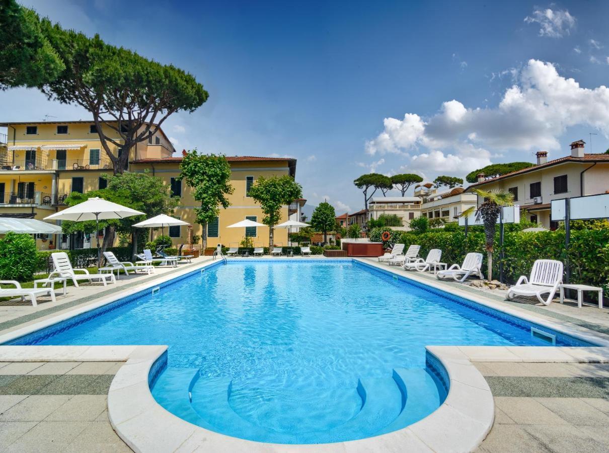 Hotel Apuana Marina di Pietrasanta Exteriér fotografie