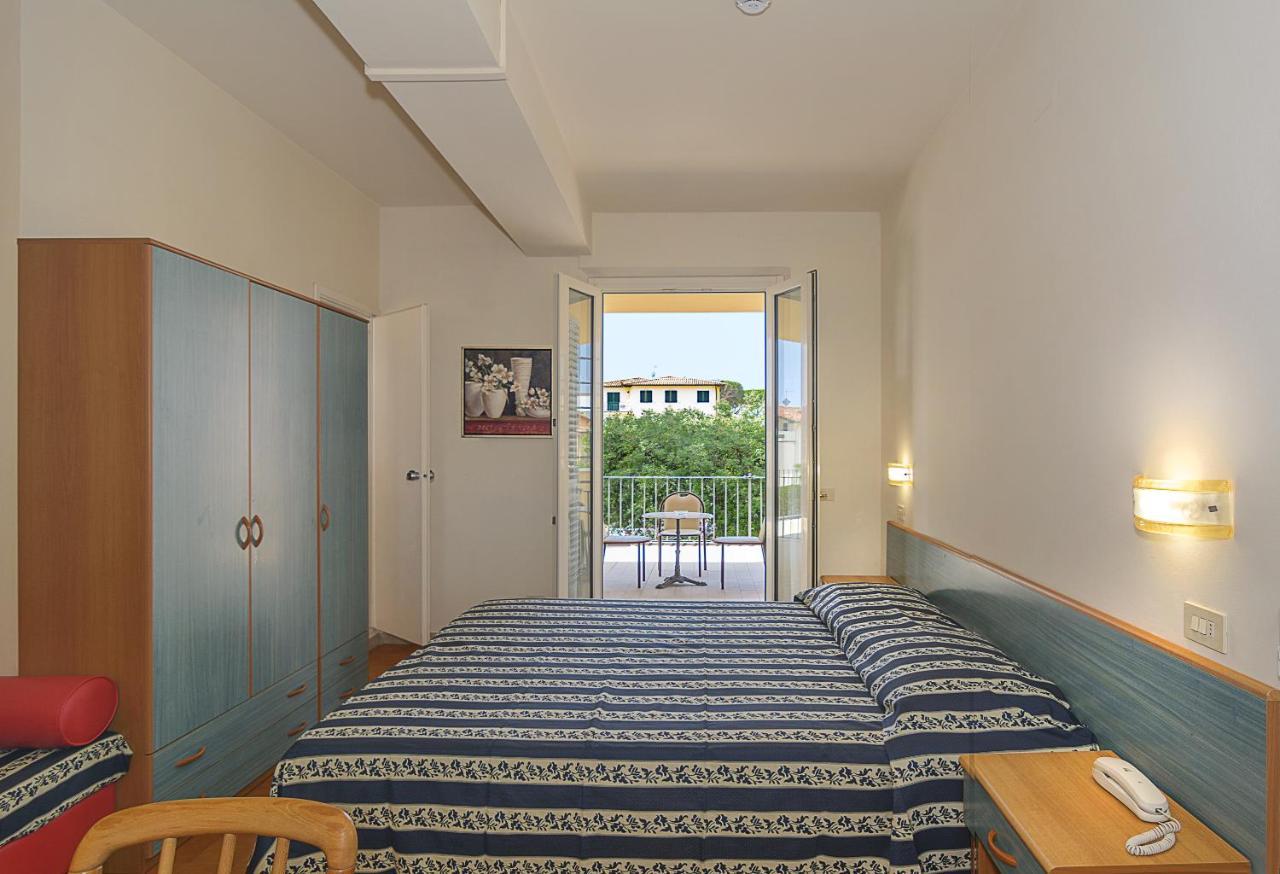 Hotel Apuana Marina di Pietrasanta Exteriér fotografie