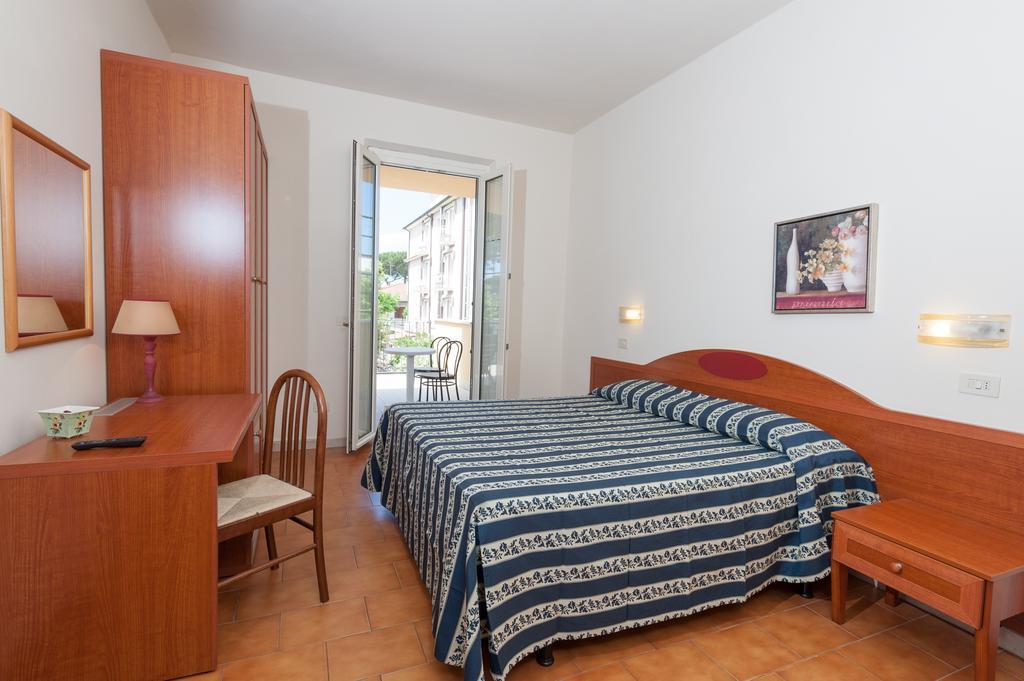 Hotel Apuana Marina di Pietrasanta Exteriér fotografie