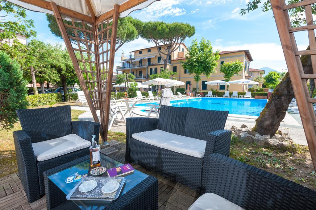 Hotel Apuana Marina di Pietrasanta Exteriér fotografie